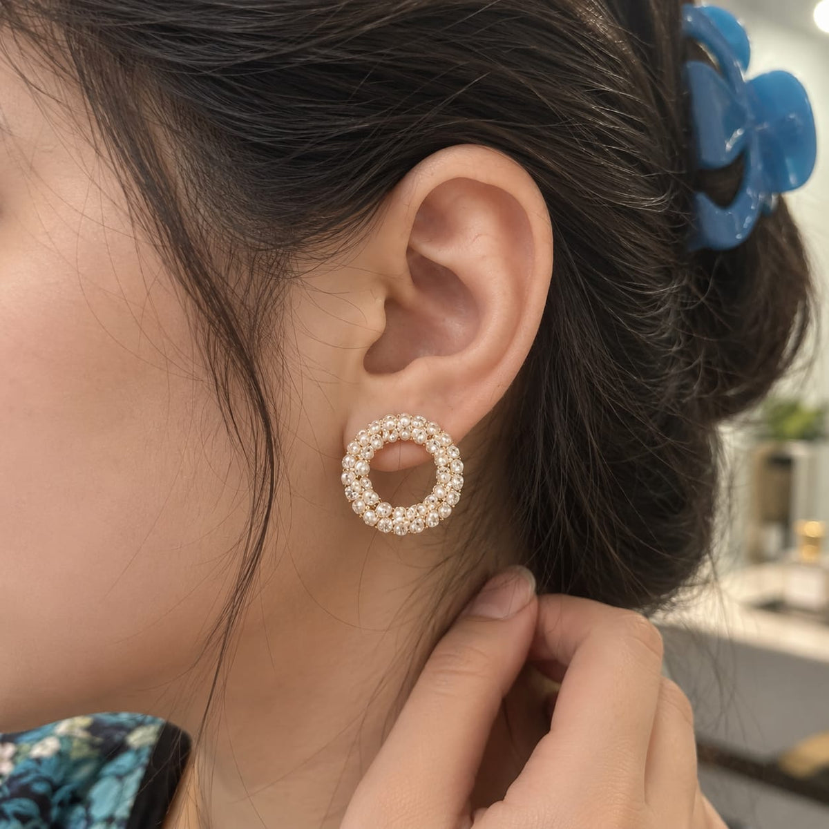 Elegant Crystal Circle Earrings for Women ✨